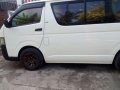 Toyota Hiace 2006 MT White For Sale -5