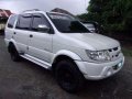 2005 Isuzu Crosswind XUVi AT White For Sale -0