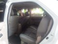 Toyota Fortuner V 2006 white for sale -5