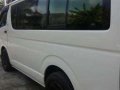 Toyota Hiace 2006 MT White For Sale -9