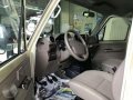 Toyota Land Cruiser LX V6 Gas 4x4 MT 2017 for sale -7