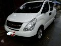 2013 Hyundai Starex 2.5 TCI MT White For Sale -2