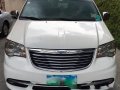 Chrysler Town and Country 2013 A/T for sale -3