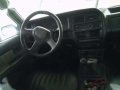 Mazda B2500 Pick Up-3