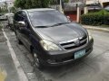 Toyota innova g 2005-1