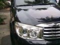 Toyota Fortuner 2009 MT Black For Sale -2