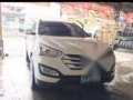 Hyundai Santa Fe 2013 white for sale -3