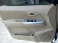 2010 Toyota Hilux G Manual White For Sale -8