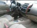All Original Toyota Fortuner G 2.5 2010 For Sale-7