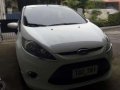 Ford Fiesta 2012 Hatchback MT White For Sale -3