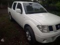 2009 Nissan Frontier Navara White For Sale -0