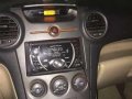 Top Condition Kia Carens 2009 MT For Sale-7