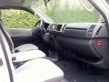 Toyota Hiace 2016 Silver for sale-5