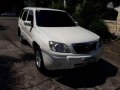 2009 Mazda Tribute 4x2 AT White For Sale -0