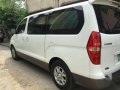 2009 Hyundai Grand Starex Gold-4