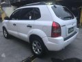 Hyundai Tucson Crdi Diesel AT 2009 White For Sale -2