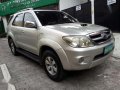 2005 Toyota Fortuner V 4x4 AT Silver For Sale -1