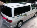 Toyota Hiace Regius 3.0 2002 AT White For Sale -4