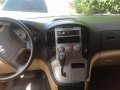 Hyundai Grand Starex 2009 for sale-9