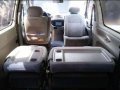Toyota Hiace Regius 3.0 2002 AT White For Sale -7