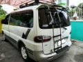 Hyundai Starex 2001 AT White Van For Sale -4