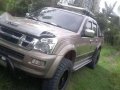 Isuzu D-max 4x4 2006 MT Beige Pickup For Sale -2