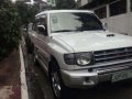 Mitsubishi Pajero Fieldmaster 2002 AT White For Sale -2