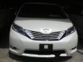 Toyota Sienna 2018 White for sale-0