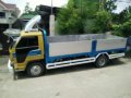 Isuzu Elf 4HF1 2002 MT Truck Yellow For Sale -0