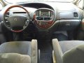 Toyota Previa 2003 VVT-i AT Silver For Sale -4