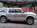 L200 Strada 4wd Turbo diesel Mitsubishi pick up 2002 camper shell-0