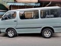 1995 toyota hiace commuter van-0