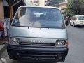 1995 toyota hiace commuter van-9