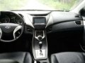 Hyundai Elantra 1.6 Premium - 2012 AT-5
