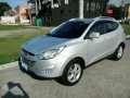 Hyundai Tucson 2011 Automatic Silver For Sale -0