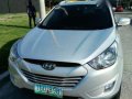 Hyundai Tucson 2011 Automatic Silver For Sale -2