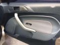 2011 ford fiesta-7