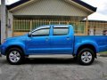 toyota hilux 4x4 top of the line-8