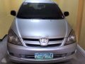 Toyota Innova J 2008-0