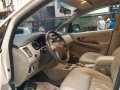 2012 Toyota Innova 2.5 V AT White For Sale -4