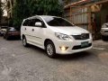 2012 Toyota Innova 2.5 V AT White For Sale -0