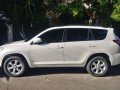 2010 Toyota RAV4 4x2 AT White For Sale -1