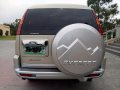 Well-maintained Ford Everest 2006 for sale-3