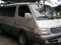 Toyota Super Grandia j 2002-10