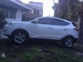 Hyundai Tucson GL 2011 MT White For Sale -2