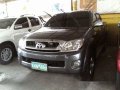 Silver / Grey Toyota Hilux 2010 for sale -3