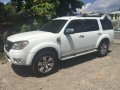 rush sale ford everest-1
