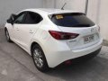 2015 Mazda3 1.5 SKYACTIV hatchback - AT (pearl white)-4