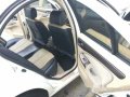 Nissan Sentra 2006 White for sale-3