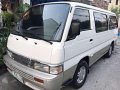 Nissan Urvan Escapade 2003 2002 2001 2004 hi ace-0